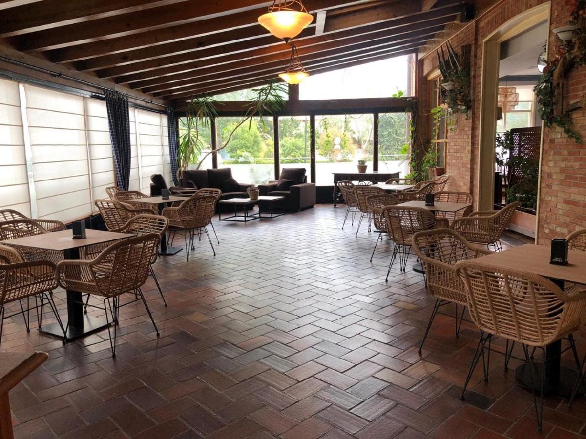 Hotel Jakue Puente La Reina Exterior photo
