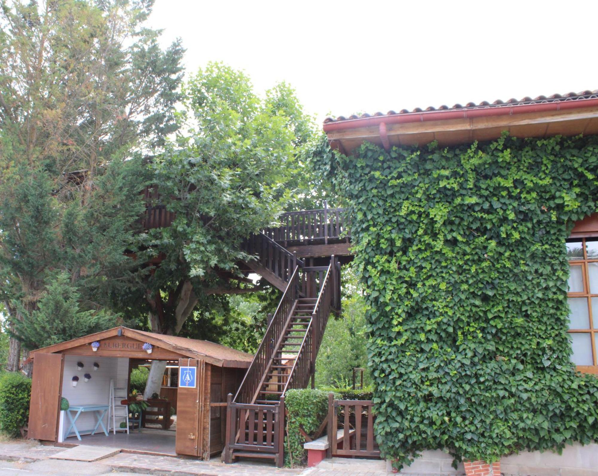 Hotel Jakue Puente La Reina Exterior photo