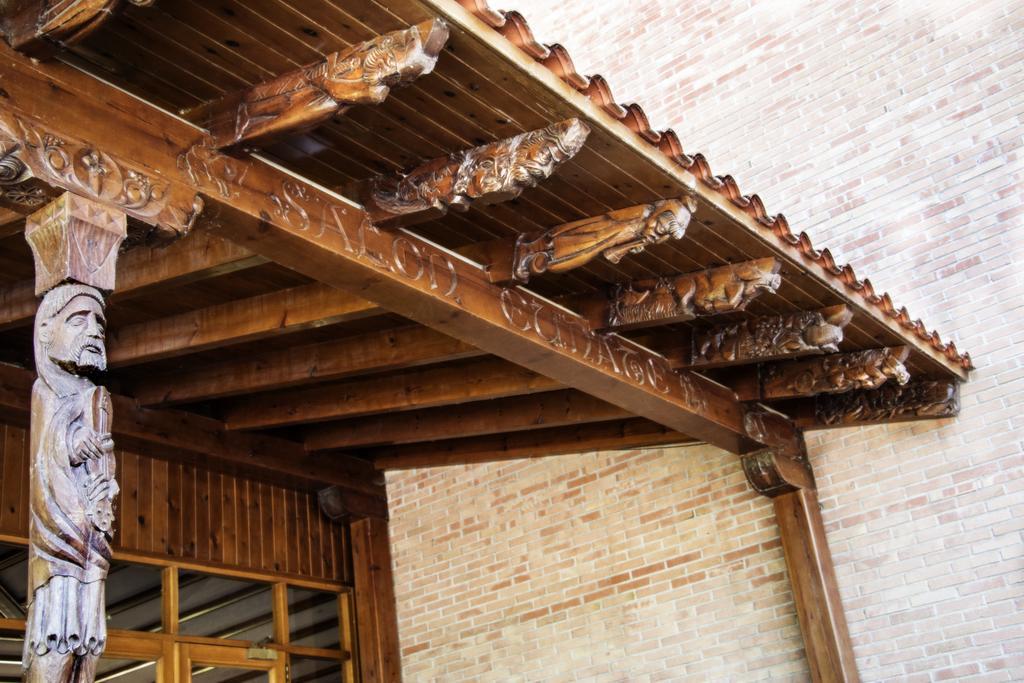 Hotel Jakue Puente La Reina Exterior photo